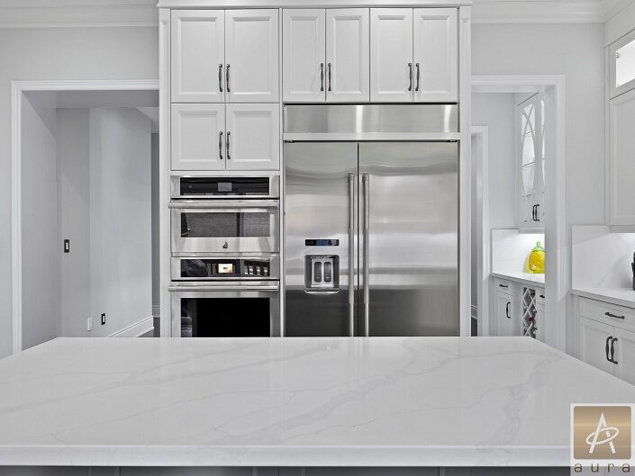 Custom kitchen cabinets Oakville