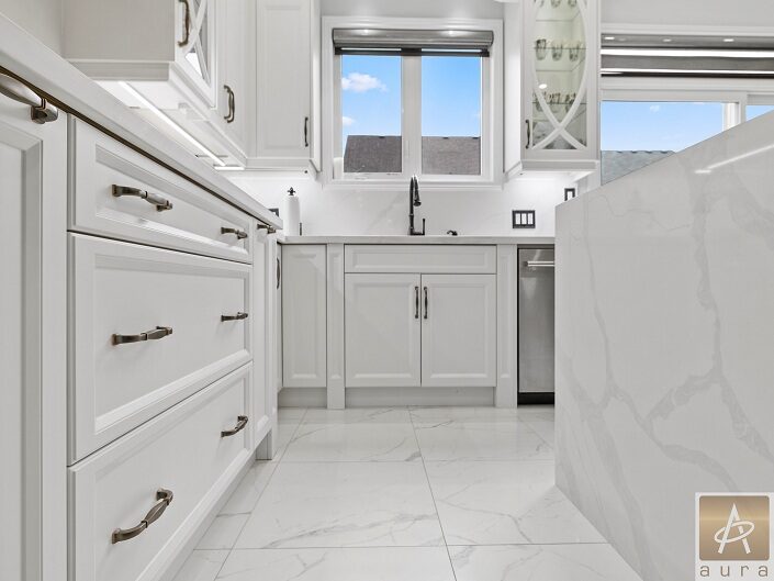Custom kitchen cabinets brampton